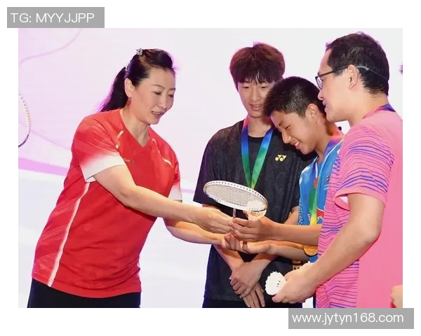 成都羽毛球队荣登全国羽毛球速度排行榜首位实力强劲引领风骚